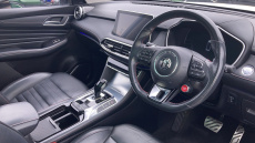 MG Hs 1.5 T-GDI Exclusive 5dr DCT Petrol Hatchback